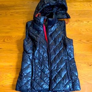 Rainproof hiking vest